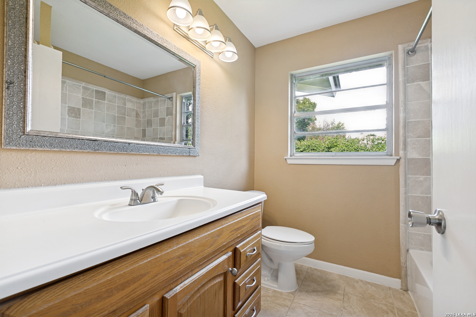 715 E Sunshine Drive San Antonio TX 78228