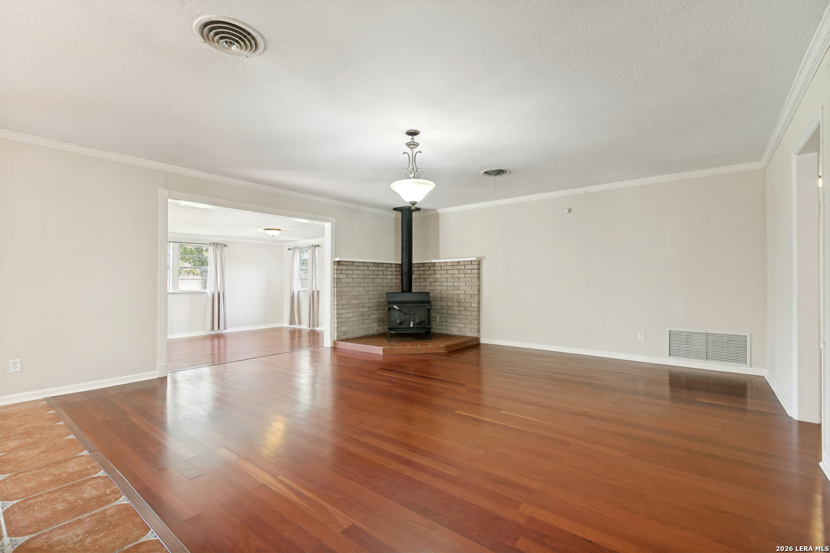 715 E Sunshine Drive San Antonio TX 78228