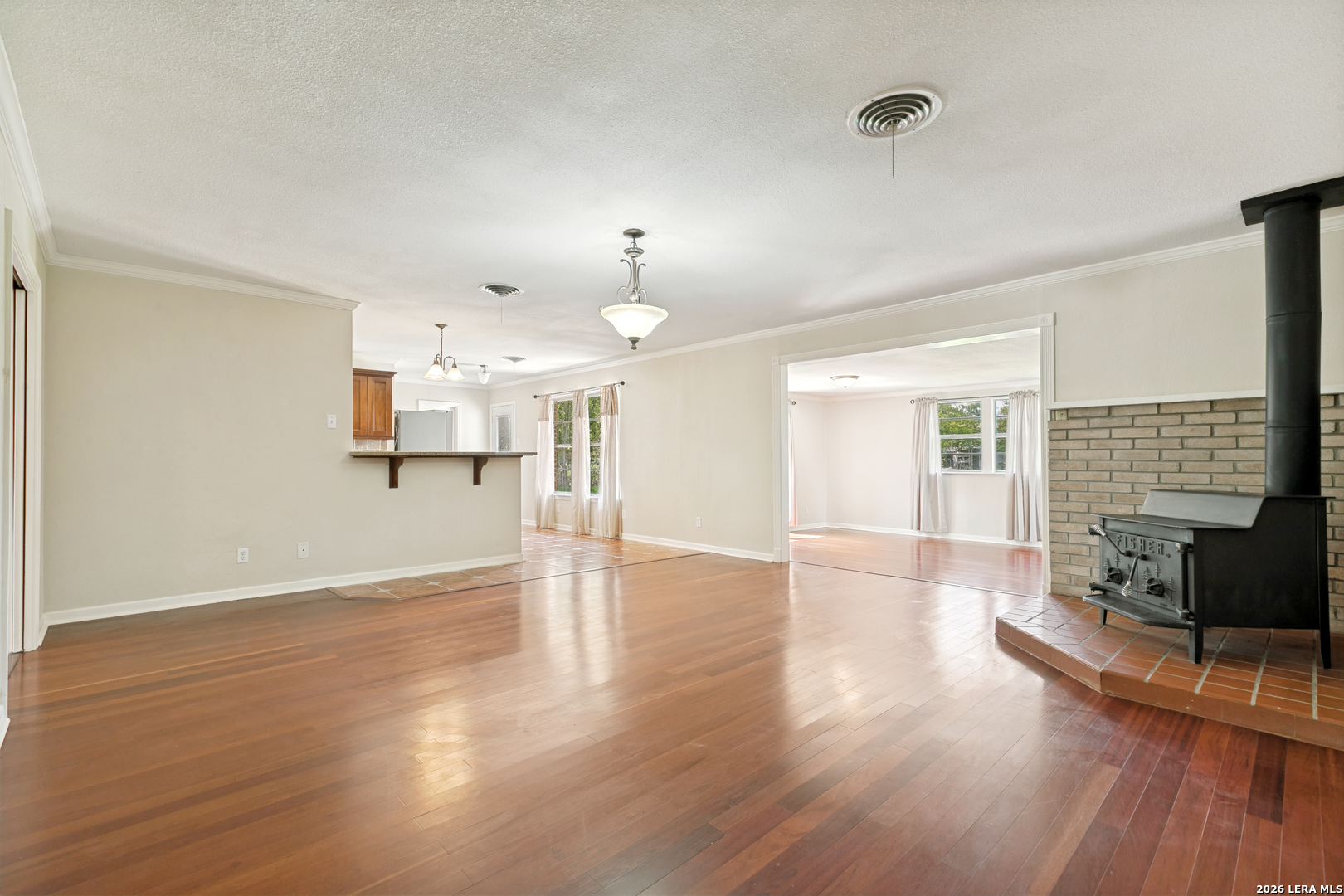 715 E Sunshine Drive San Antonio TX 78228