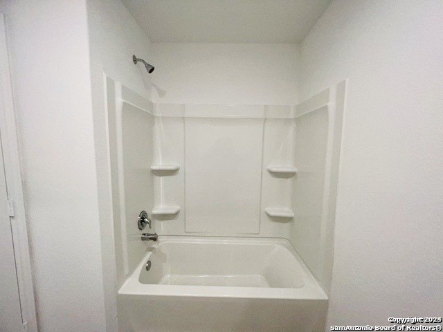 5266 Monarch Bend San Antonio TX 78253