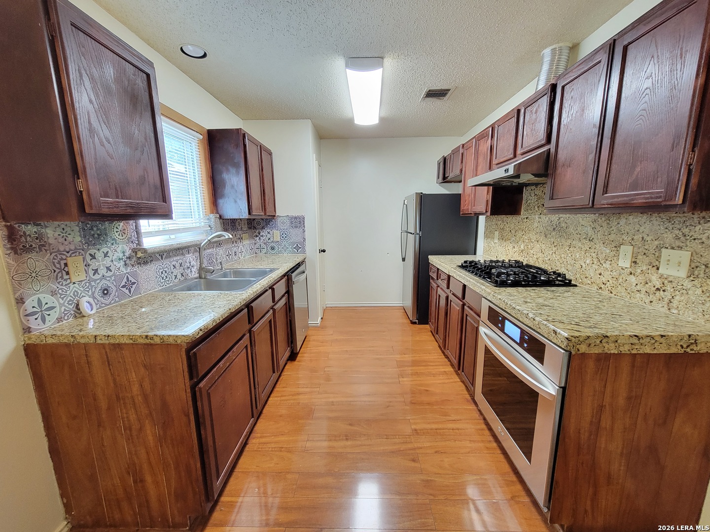 189 Meadowland Universal City TX 78148