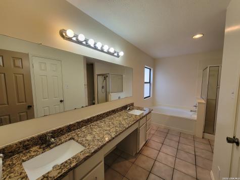 9615 Silver Moon San Antonio TX 78254