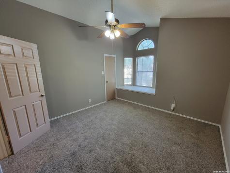 9615 Silver Moon San Antonio TX 78254