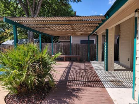 9615 Silver Moon San Antonio TX 78254