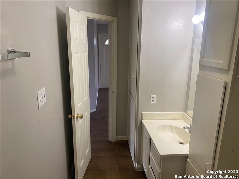 7920 Falcon Ridge San Antonio TX 78239