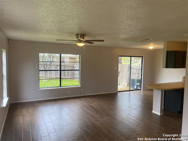 7920 Falcon Ridge San Antonio TX 78239