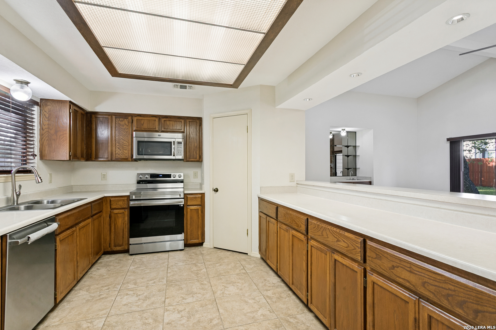 3002 View Oak San Antonio TX 78232