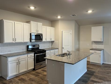 5518 Stormie Keep San Antonio TX 78266