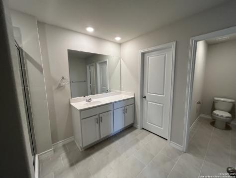 5518 Stormie Keep San Antonio TX 78266
