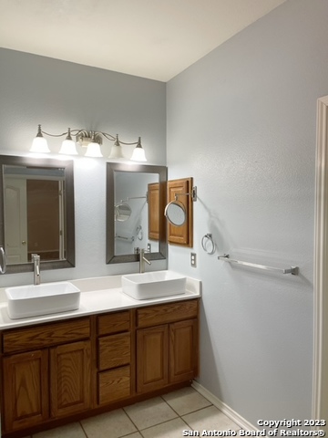 8815 Redwood Bend San Antonio TX 78023