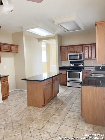 8815 Redwood Bend San Antonio TX 78023