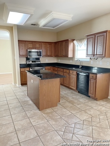 8815 Redwood Bend San Antonio TX 78023