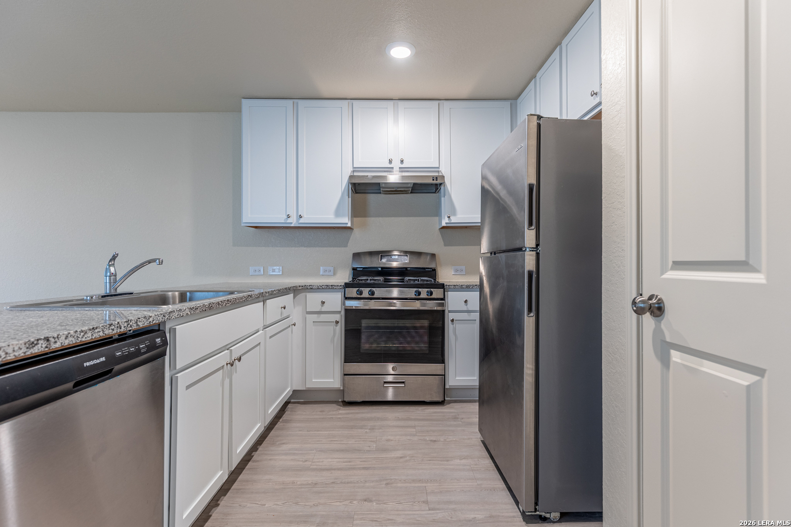 2907 Charpak Drive Converse TX 78109