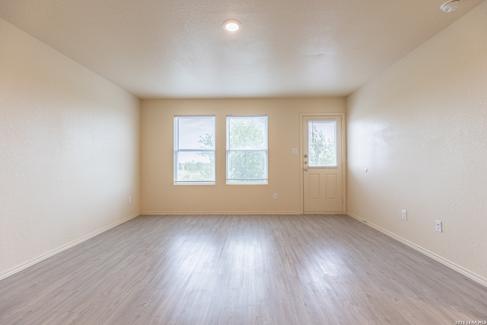2907 Charpak Drive Converse TX 78109
