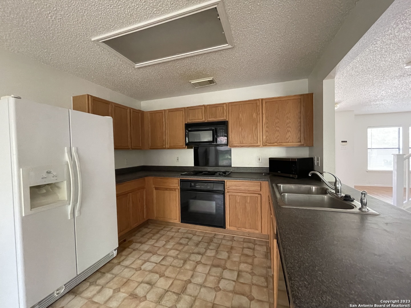 9611 Diamond Stone San Antonio TX 78254