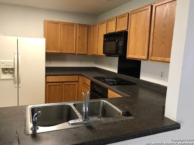 9611 Diamond Stone San Antonio TX 78254
