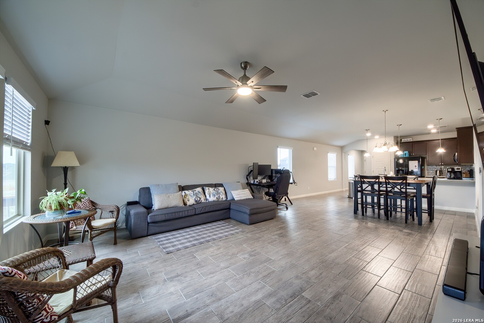 222 High Fence Road San Antonio TX 78253