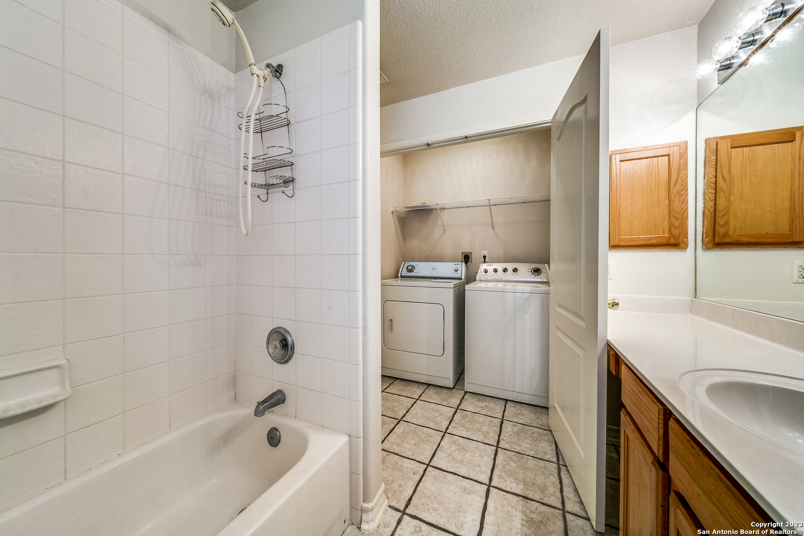 742 Sycamore Moon San Antonio TX 78216