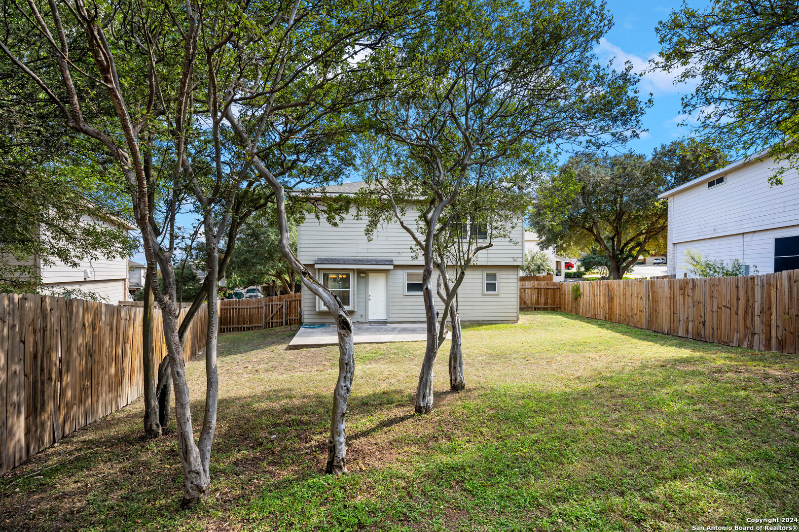 9111 Spiral Woods Universal City TX 78148