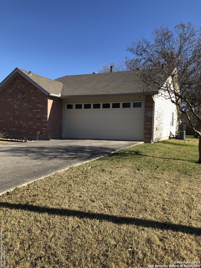 8214 Spring Town Street Converse TX 78109