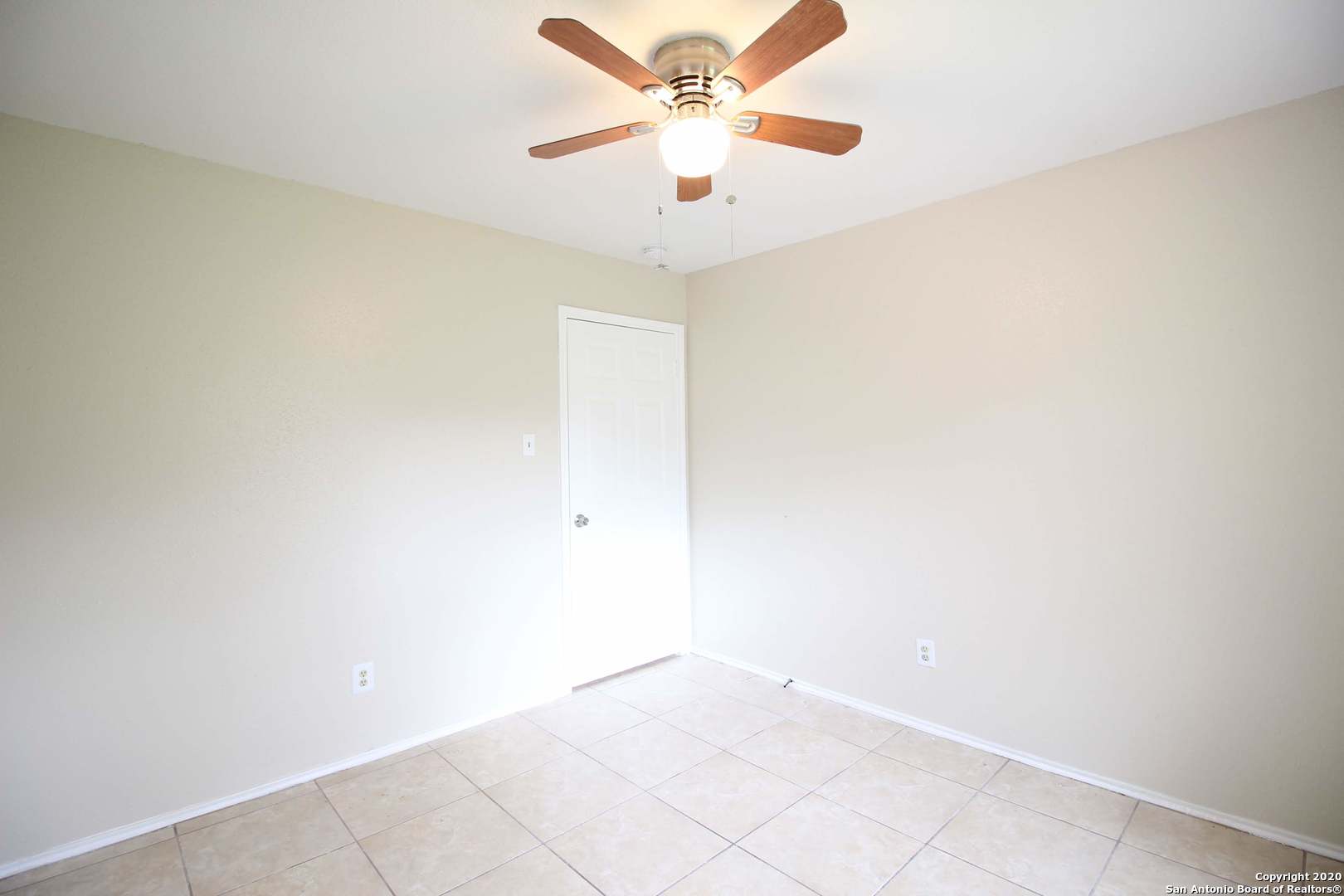 1023 Hedgestone Drive San Antonio TX 78258