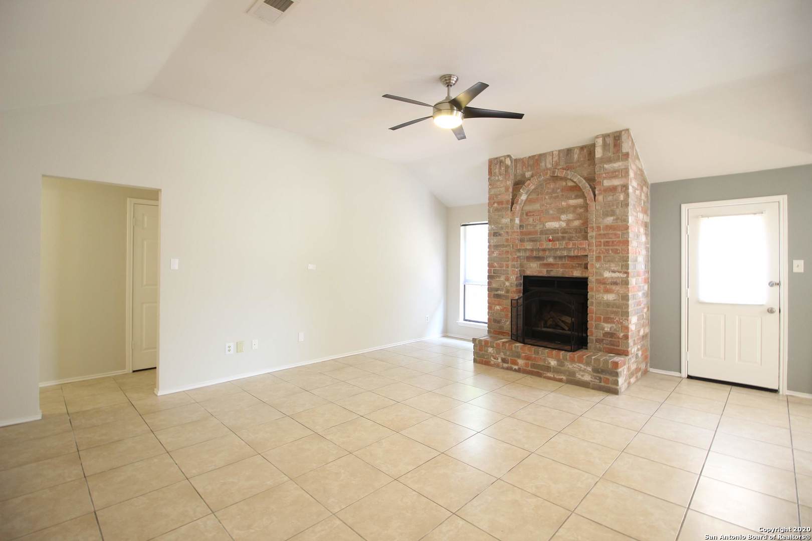 1023 Hedgestone Drive San Antonio TX 78258