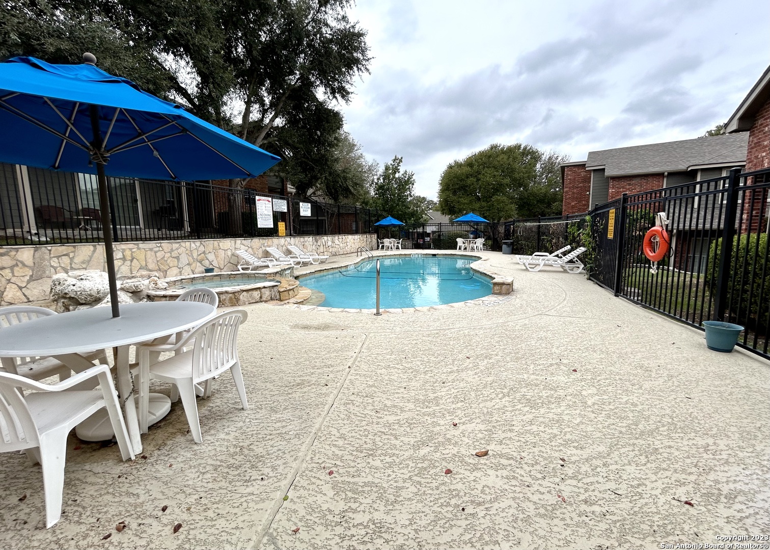 42 Chapel Hill Circle San Antonio TX 78240