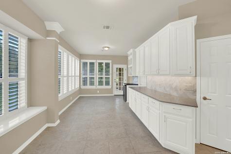 21107 Paradise Pass Garden Ridge TX 78266