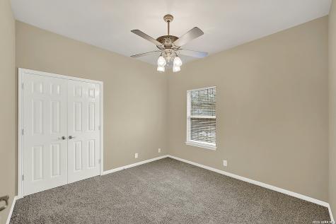 21107 Paradise Pass Garden Ridge TX 78266