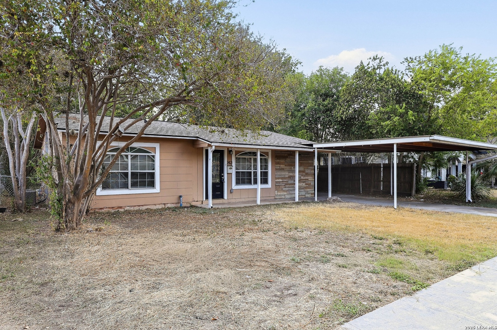 242 E Ackard Place San Antonio TX 78221