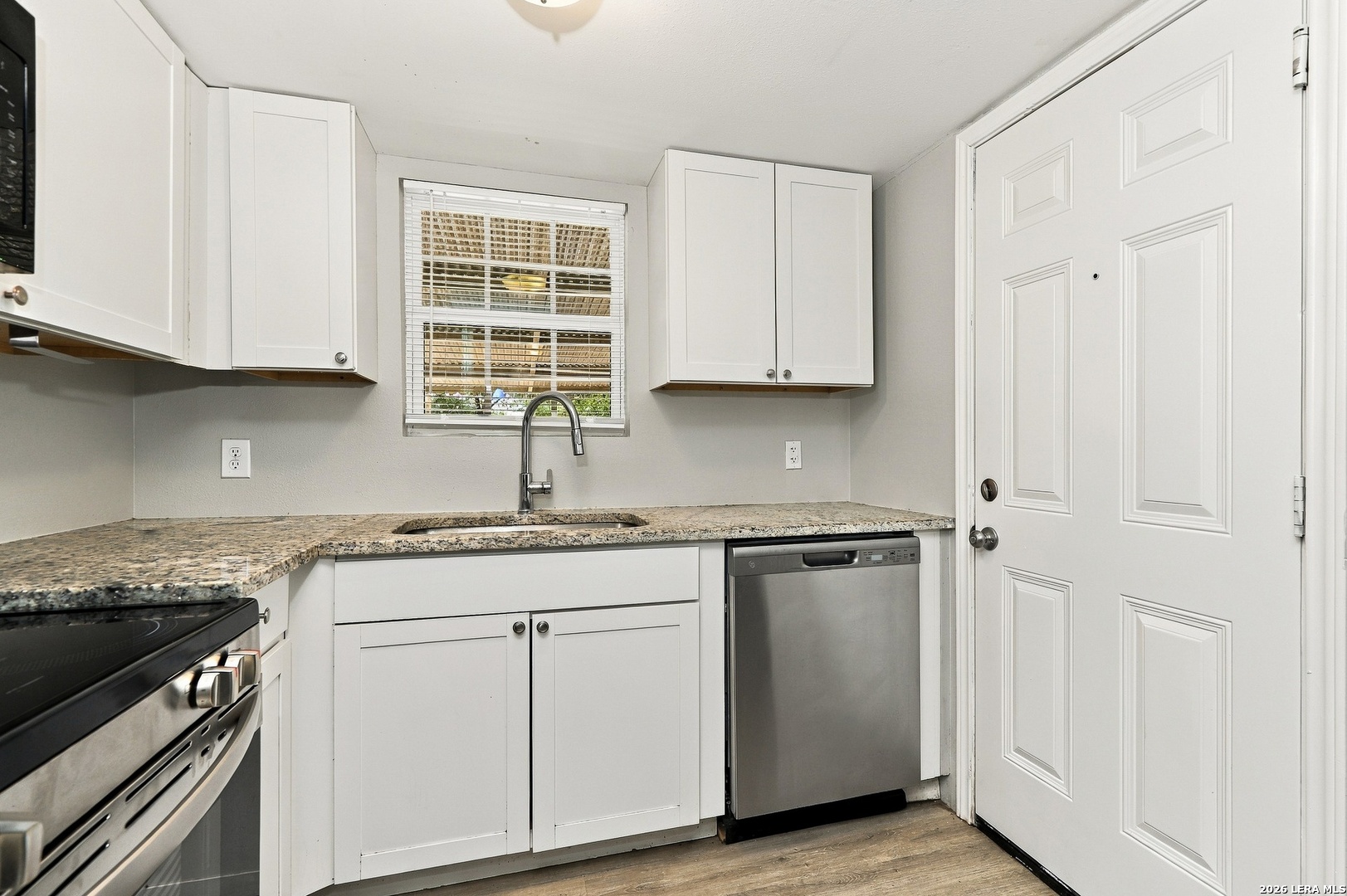 242 E Ackard Place San Antonio TX 78221