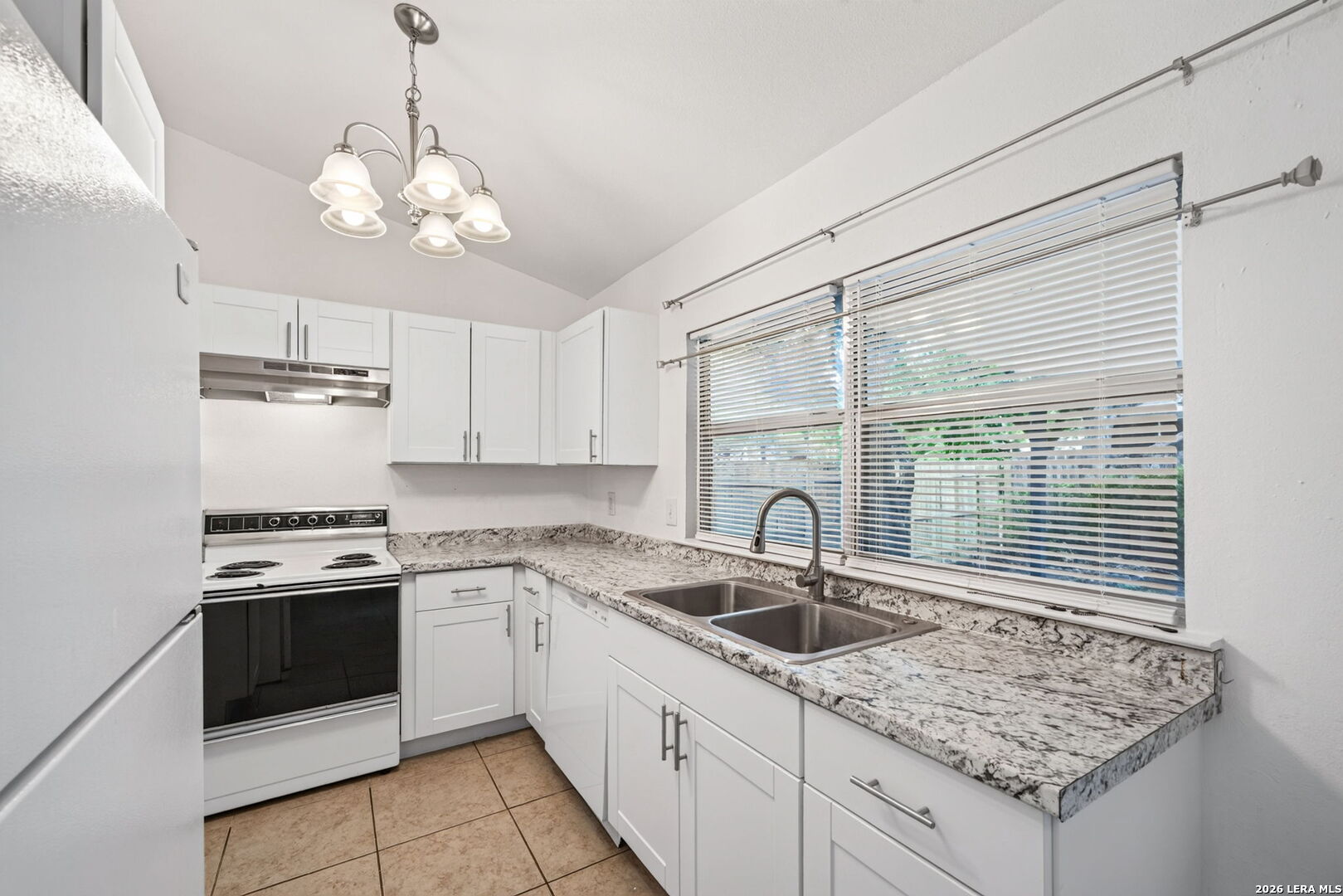 7713 Narrow Pass Live Oak TX 78233