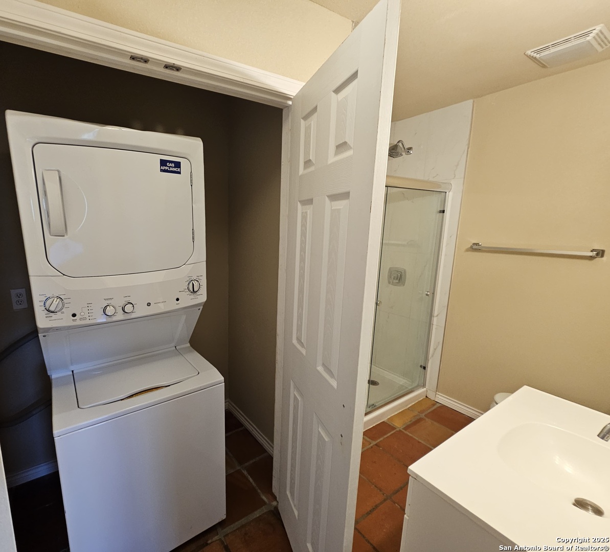 1305 E Mulberry Avenue San Antonio TX 78209