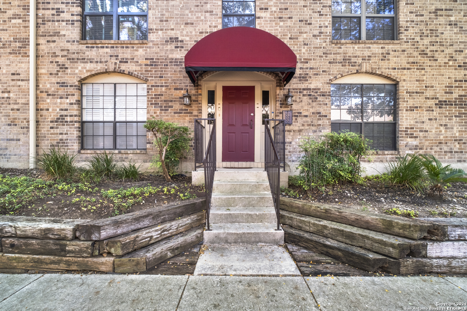 7926 Broadway San Antonio TX 78209