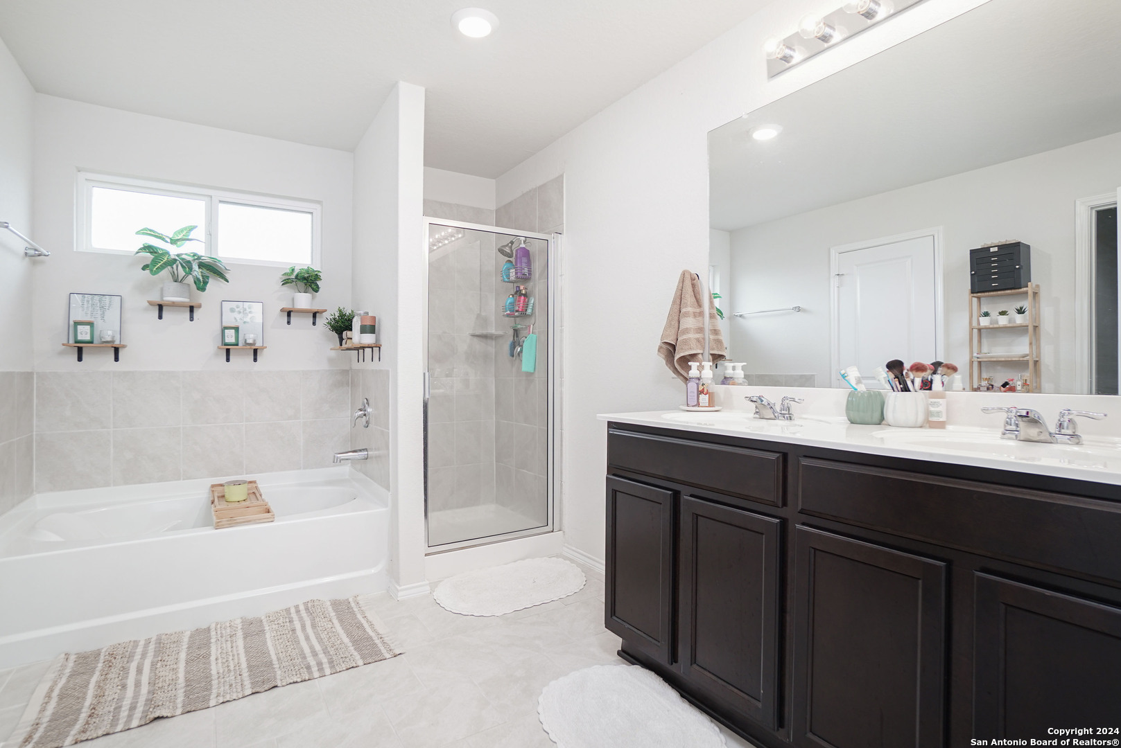 6310 Kendall Cove Converse TX 78109