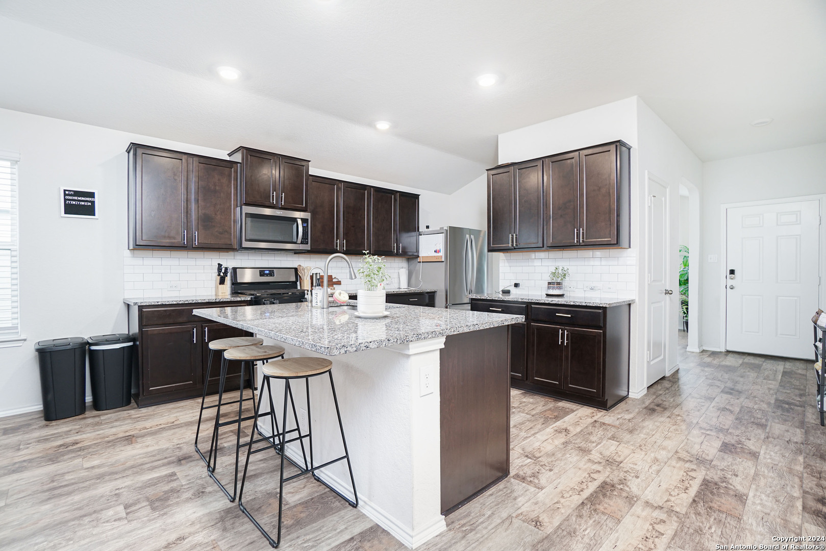 6310 Kendall Cove Converse TX 78109