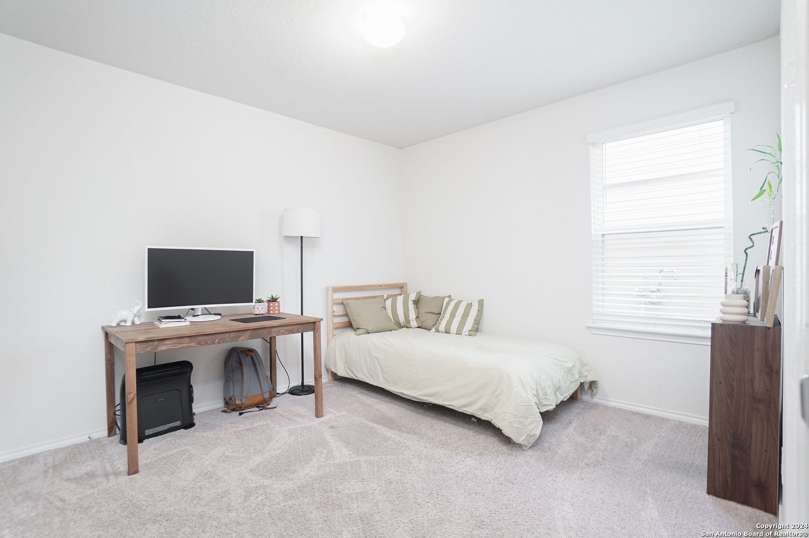 6310 Kendall Cove Converse TX 78109