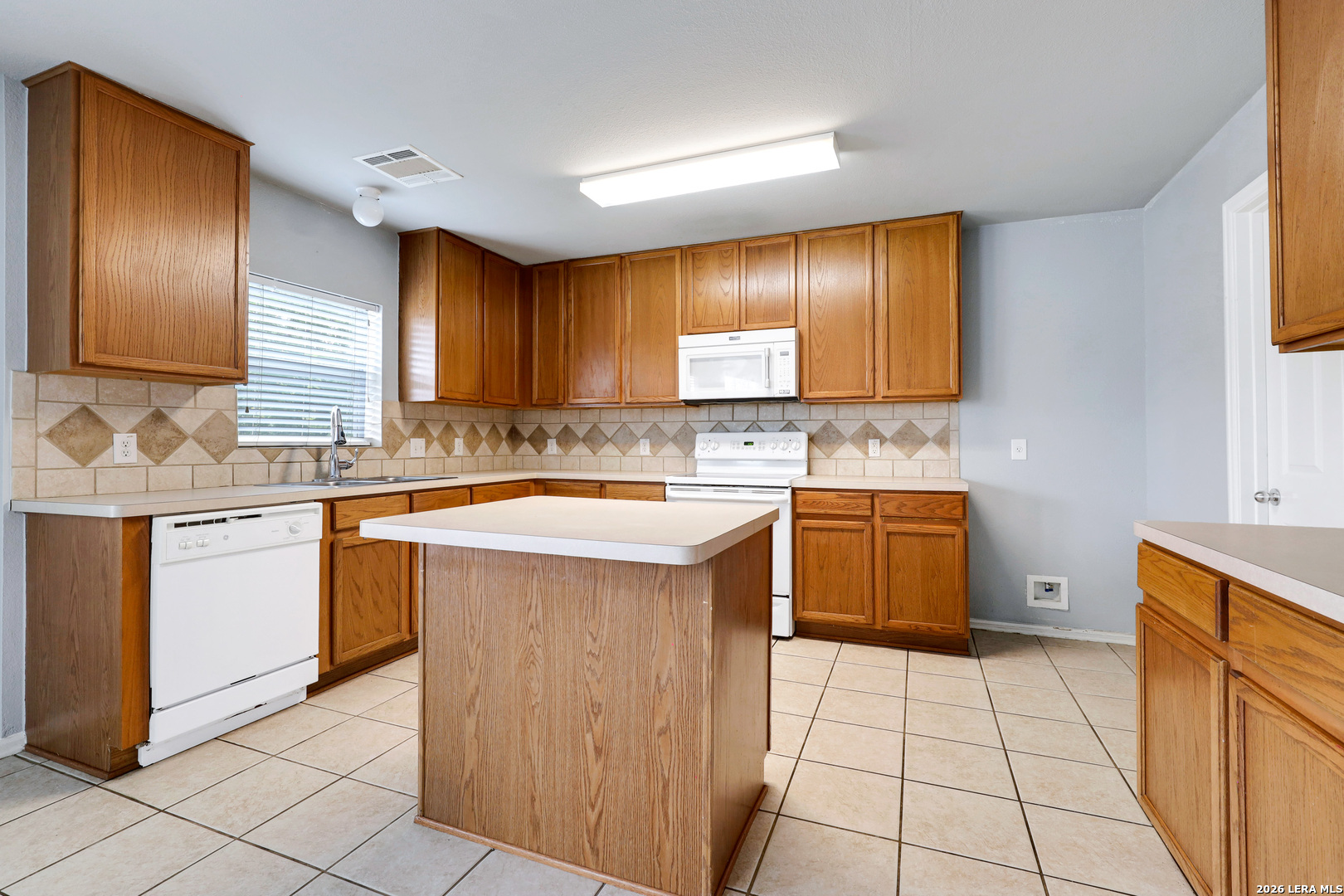 9510 Hanover Cove Converse TX 78109