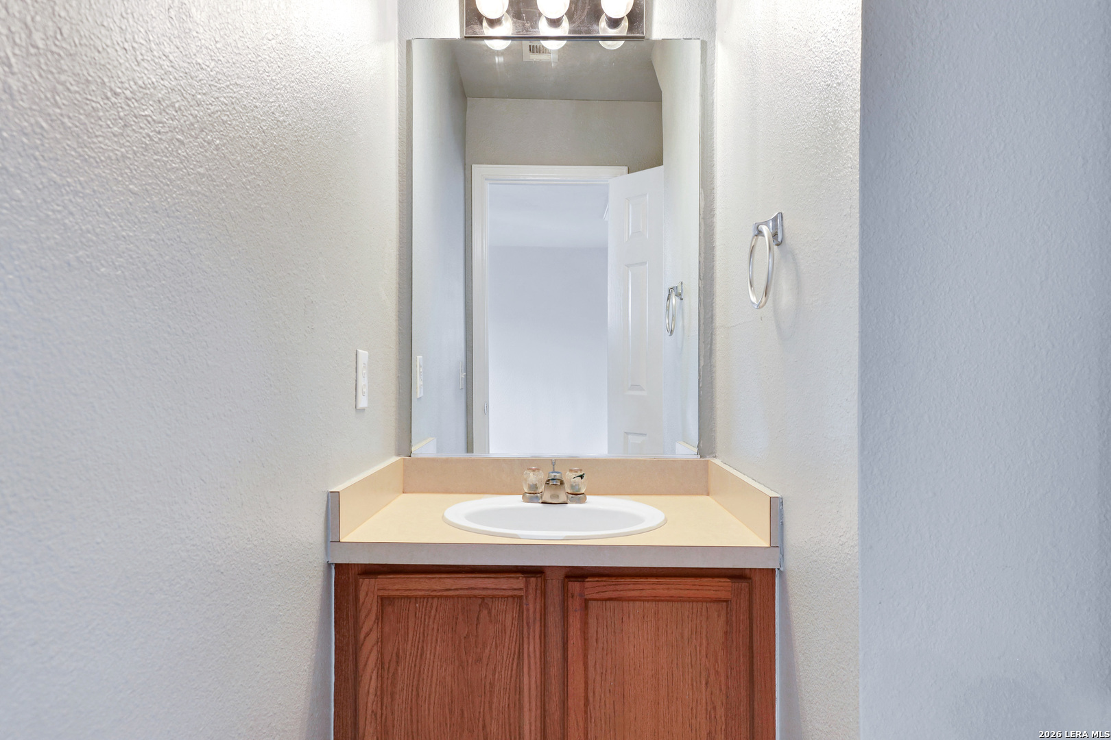 9510 Hanover Cove Converse TX 78109