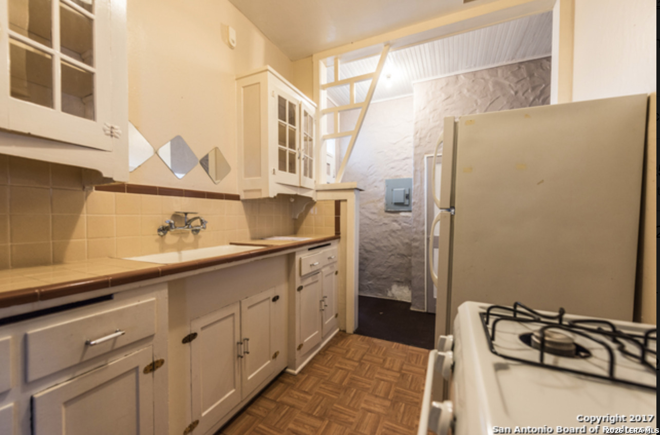 329 Huisache San Antonio TX 78212