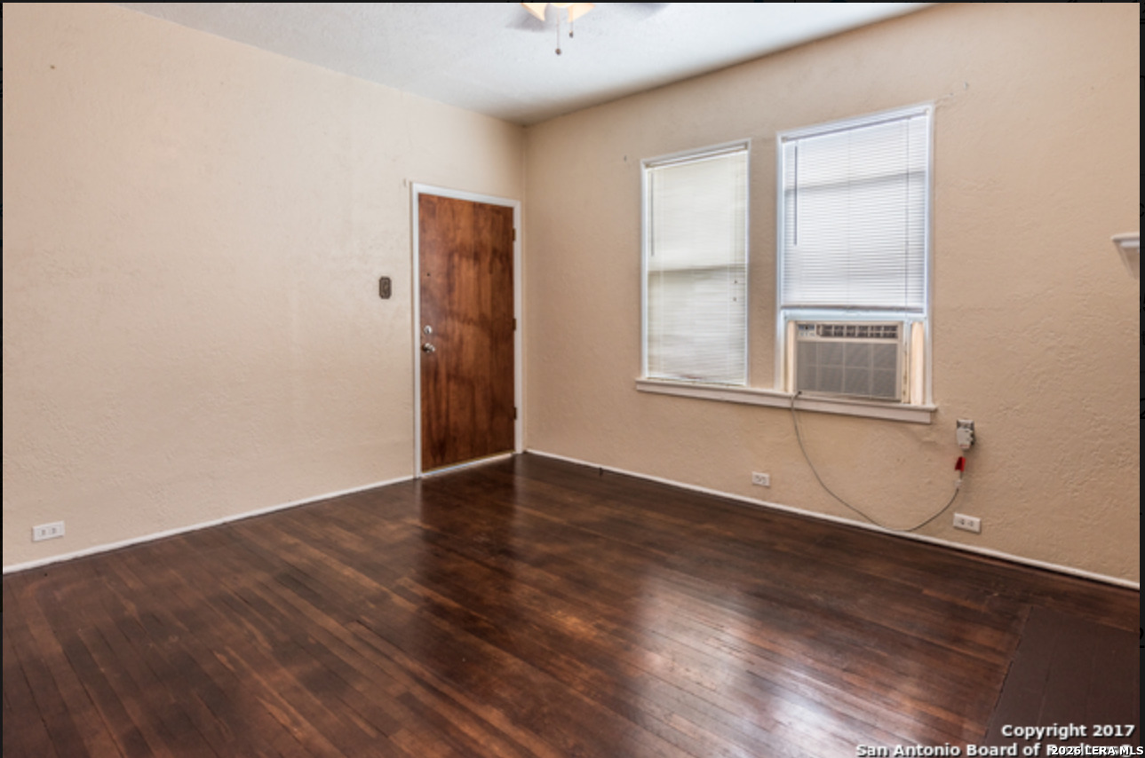 329 Huisache San Antonio TX 78212
