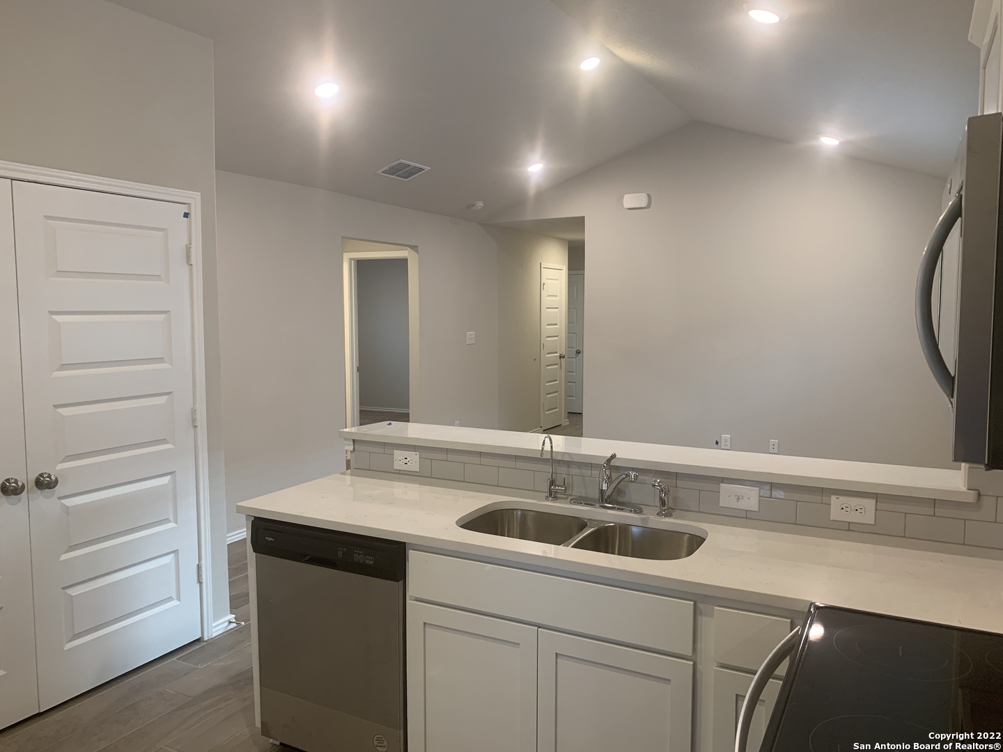2172 Darst Drive Seguin TX 78155