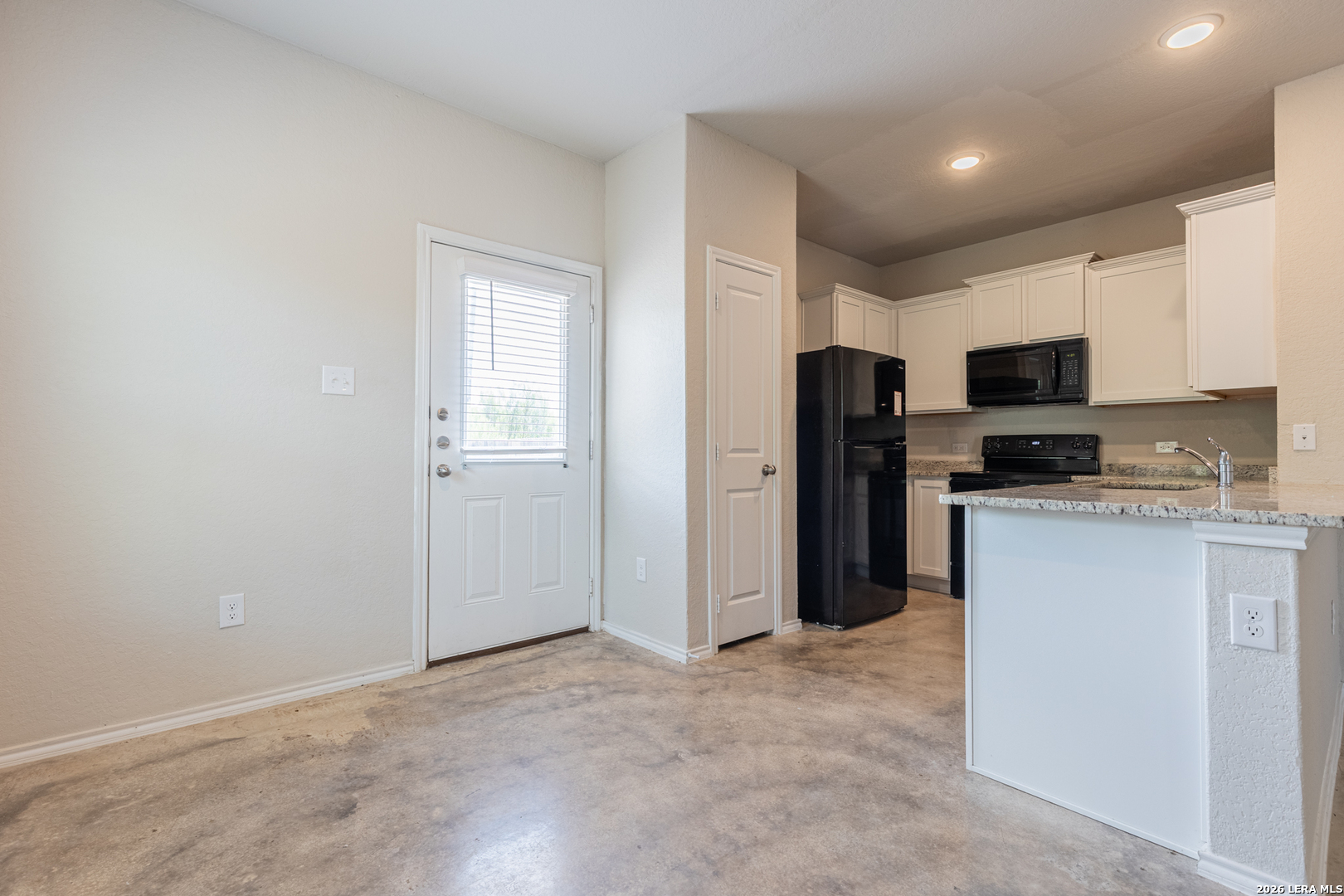 8723 Key Windy Way Converse TX 78109