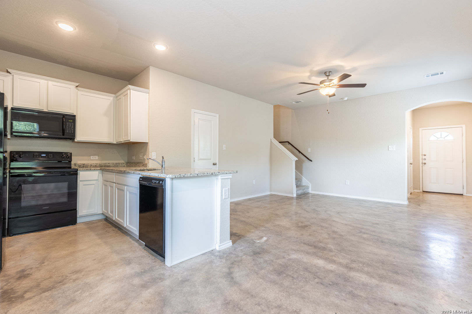 8723 Key Windy Way Converse TX 78109