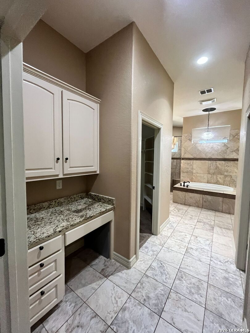 148 Legacy La Vernia TX 78121