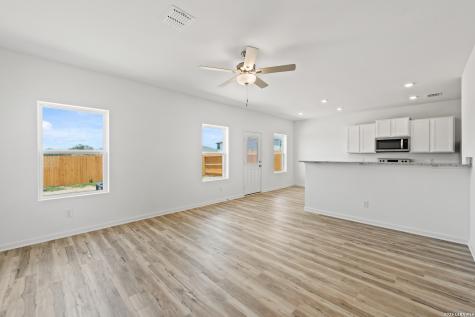 4431 Caracara Court San Antonio TX 78223