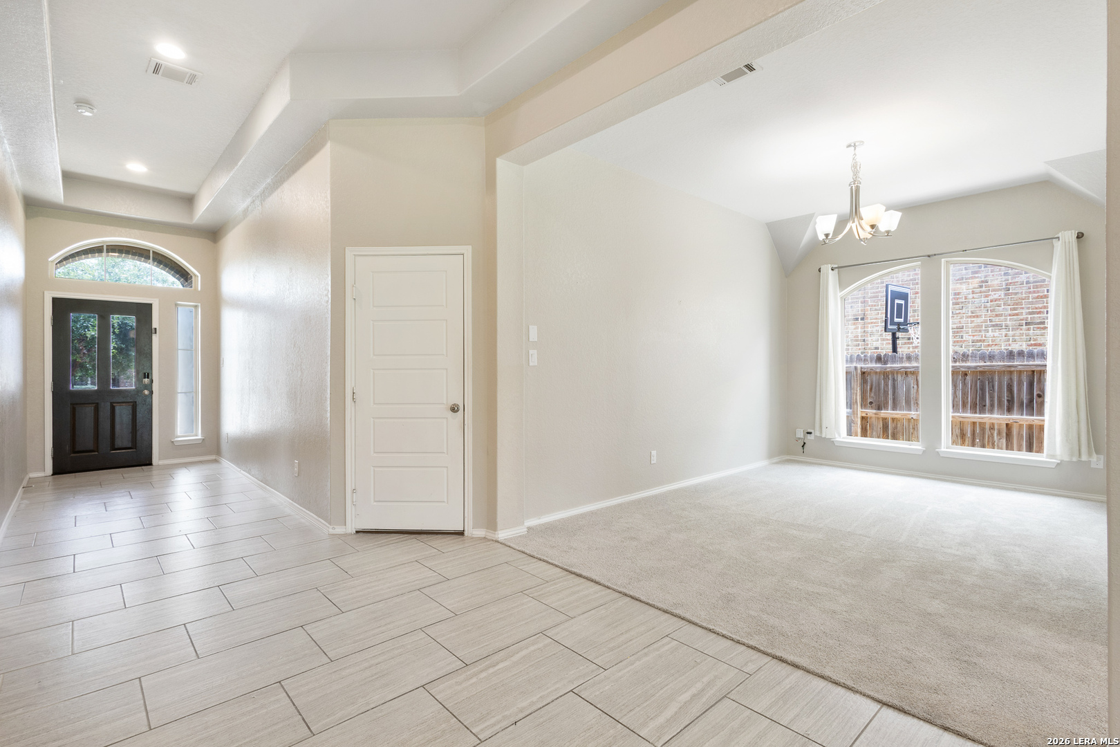 2434 Valencia Crest San Antonio TX 78245