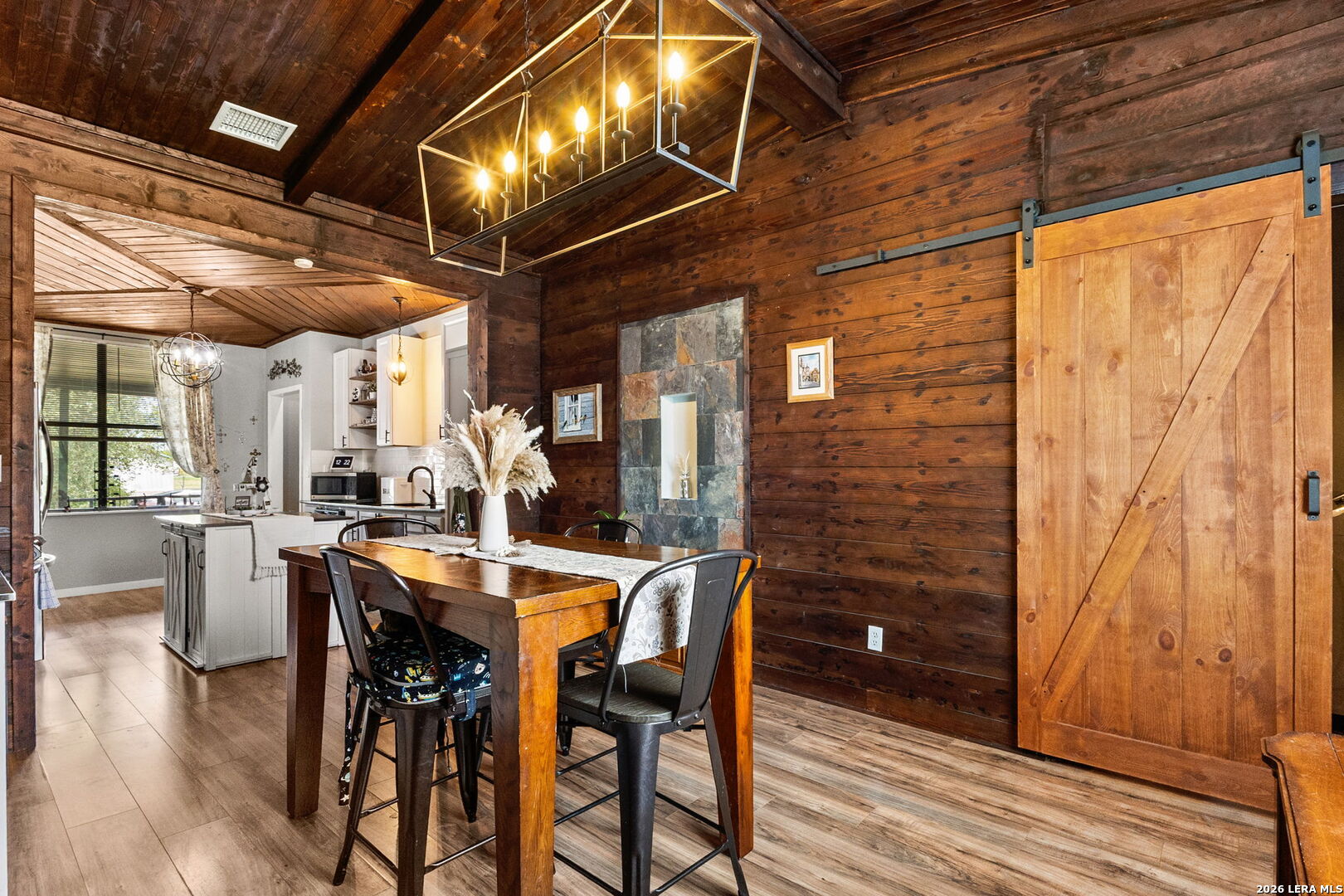 114 Avenue B Converse TX 78109