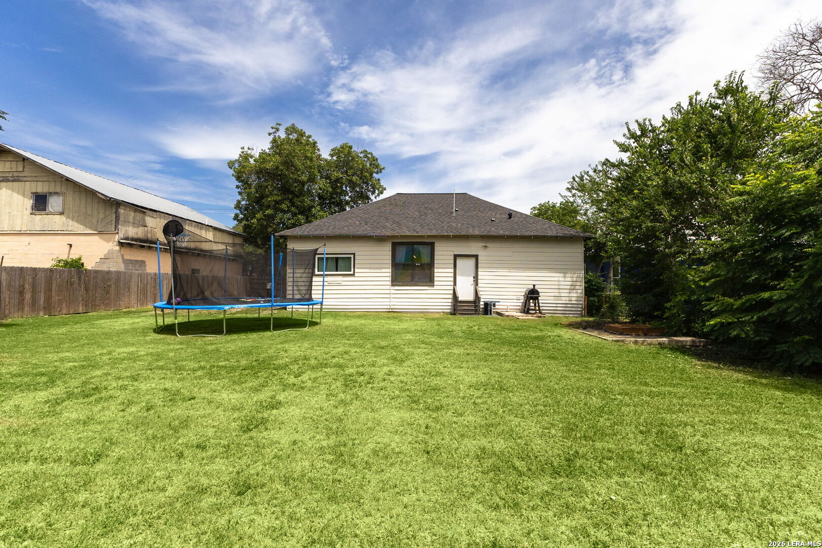 114 Avenue B Converse TX 78109
