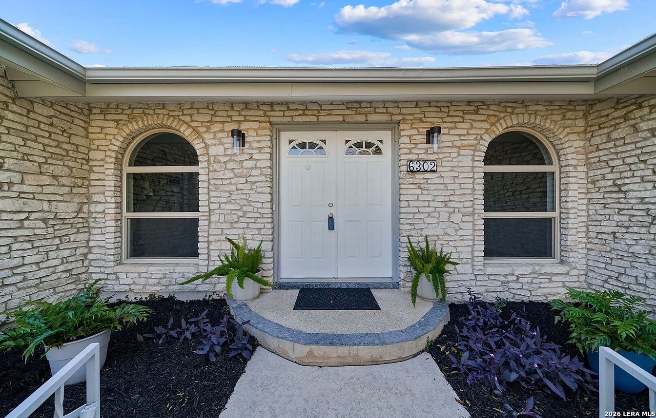 6302 Handsome Lake Drive San Antonio TX 78238